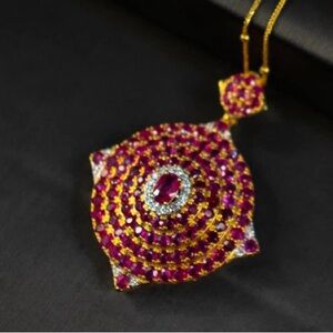 Natural Burmese Ruby and Diamond Brooch/Pendent in 18 k solid gold